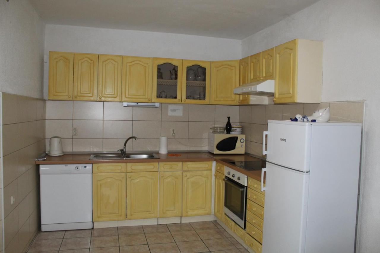 Nikola Leko Guest House Hvar Town Exterior photo